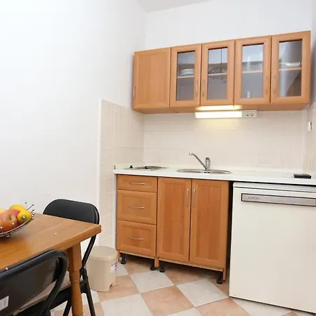 Studio Arbanija 16343a *
